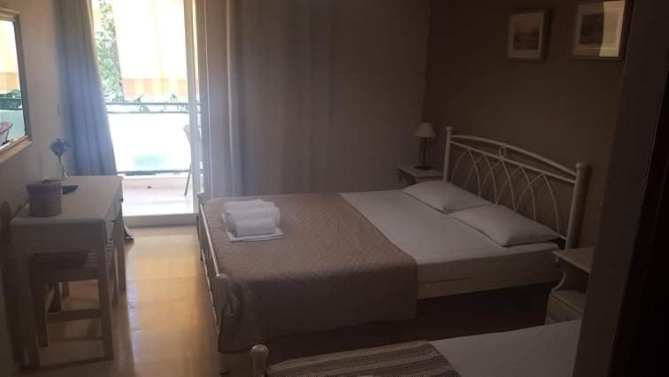Guesthouse Emi Lygia  Bagian luar foto